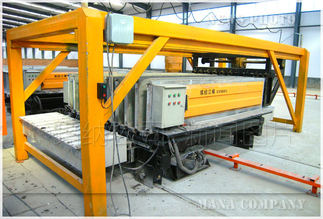 輕質墻板機設備圖片 輕質墻板機設備圖片